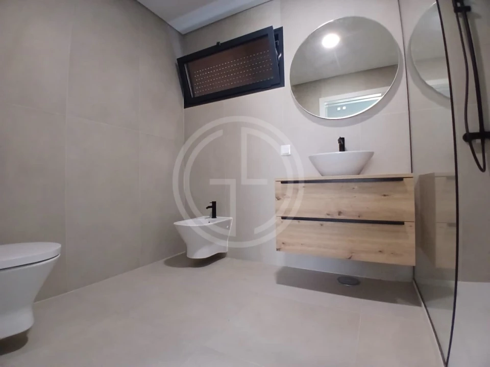 Apartamento T4 para Venda em Faro (Sé e São Pedro) Foto 10