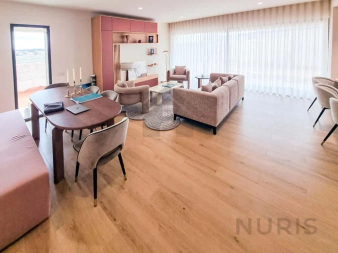 Apartamento T3 para Venda em Ferragudo Foto 4