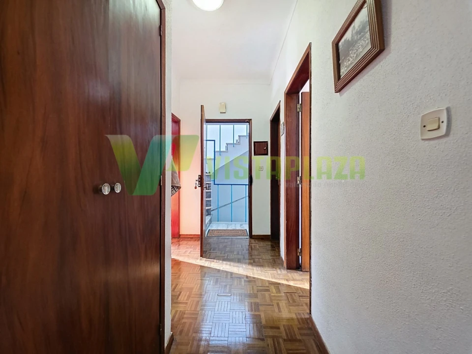 Prédio para Venda em Alvor Foto 16