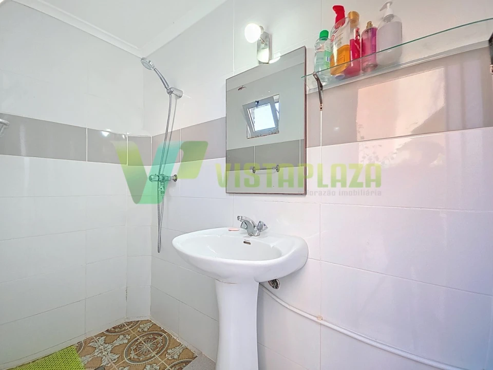 Prédio para Venda em Alvor Foto 32