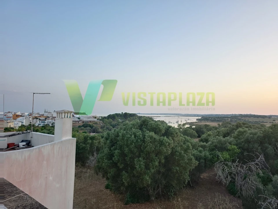 Prédio para Venda em Alvor Foto 5