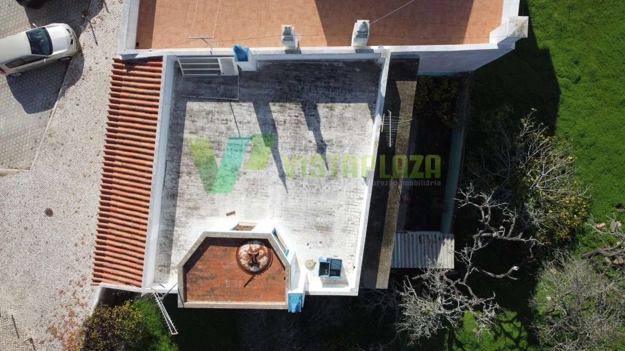 Prédio para Venda em Alvor Foto 38