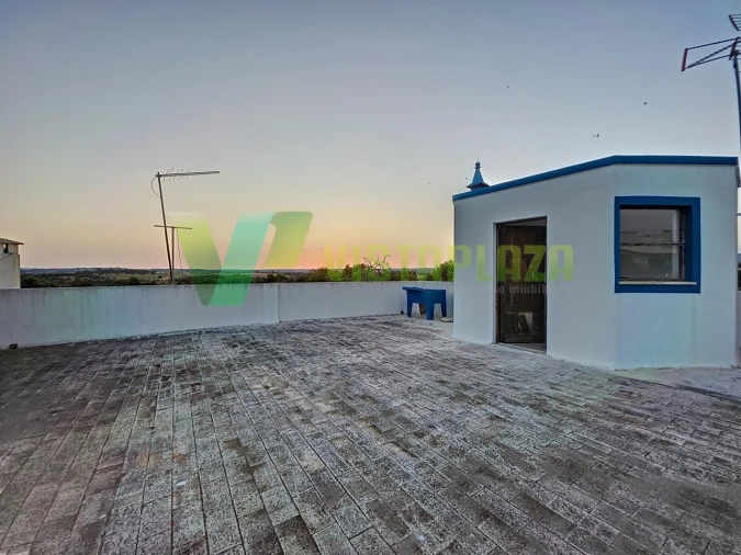 Prédio para Venda em Alvor Foto 33