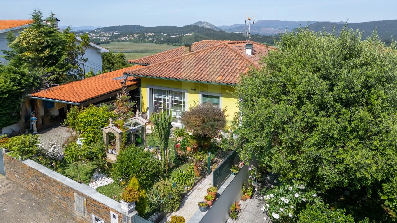 Moradia T5 para Venda em Caminha (Matriz) e Vilarelho Foto 1