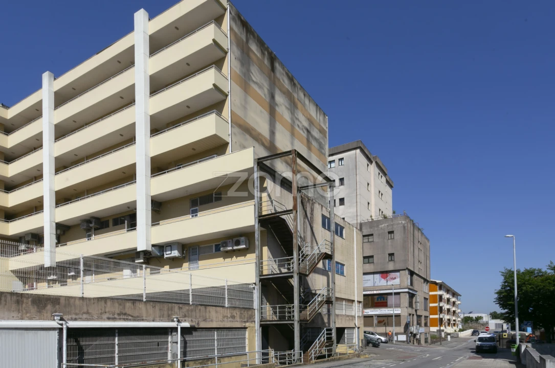 Negócio para Venda em Gondomar (São Cosme), Valbom e Jovim Foto 14