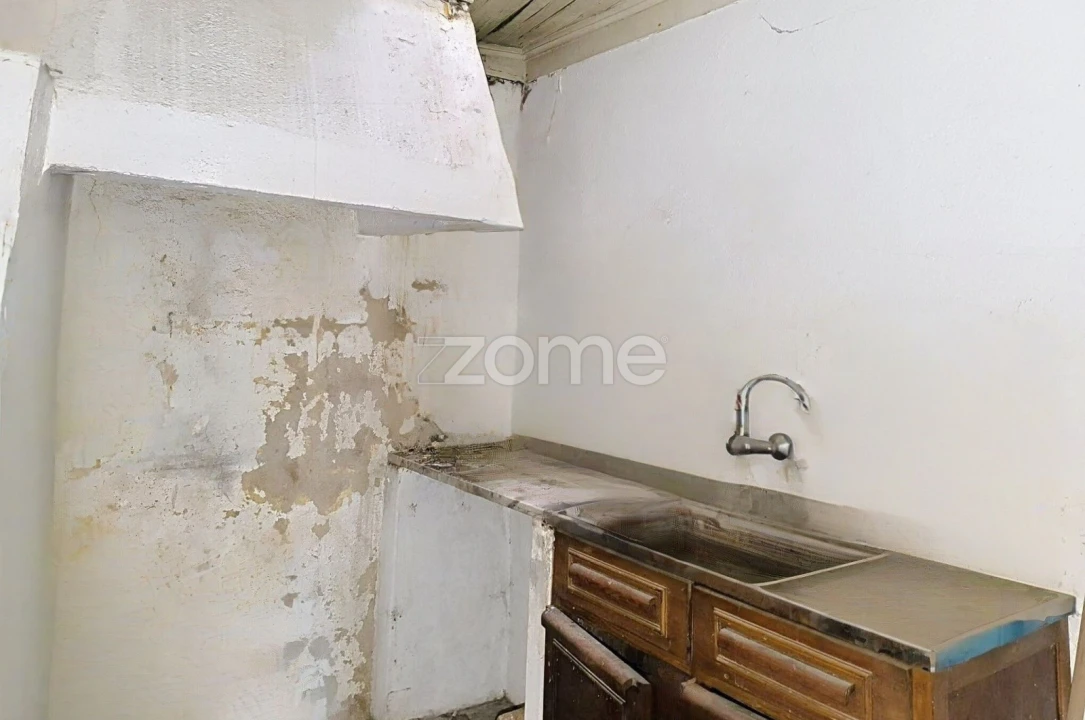 Moradia T2 para Venda em Santos Evos Foto 6