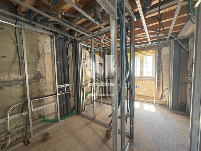 Prédio para Venda em Sé Nova, Santa Cruz, Almedina e São Bartolomeu Foto 8