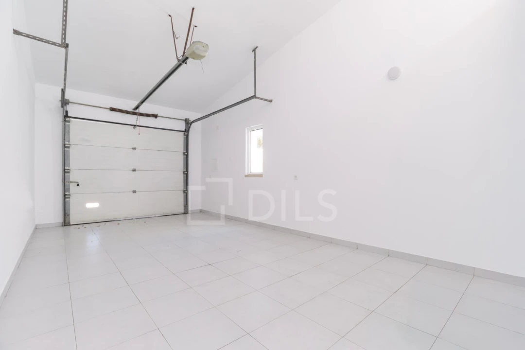 Moradia T4 para Venda em Quarteira Foto 44