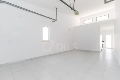 Moradia T4 para Venda em Quarteira
