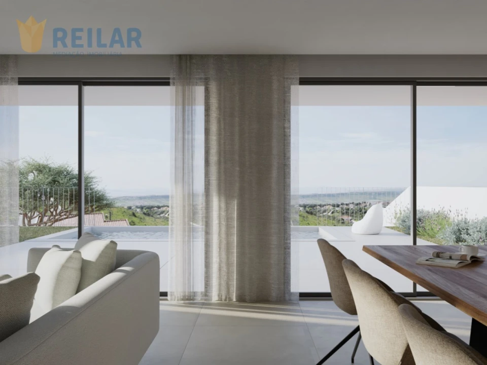 Moradia T5 para Venda em Vialonga Foto 4