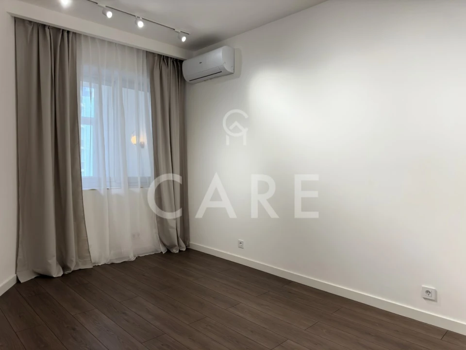 Apartamento T2 para Venda em Santo António Foto 17