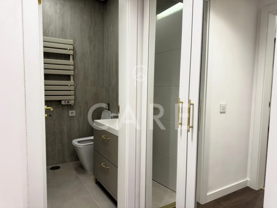 Apartamento T2 para Venda em Santo António Foto 23