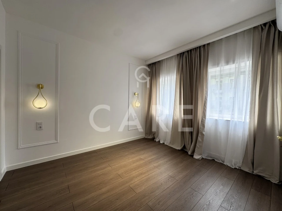 Apartamento T2 para Venda em Santo António Foto 24