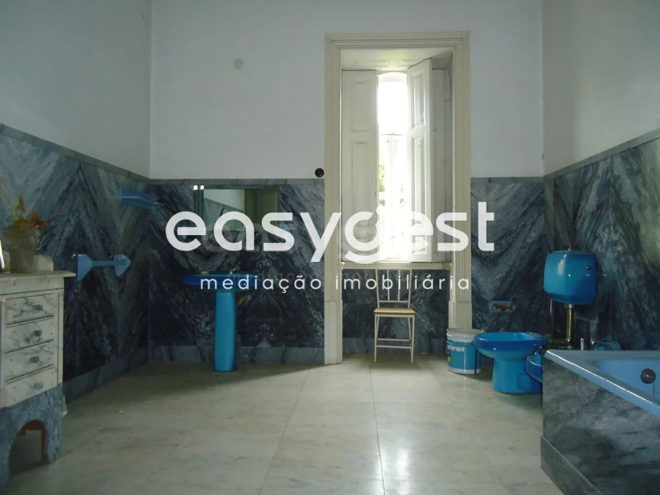 Moradia T19 para Venda em Tortosendo Foto 4