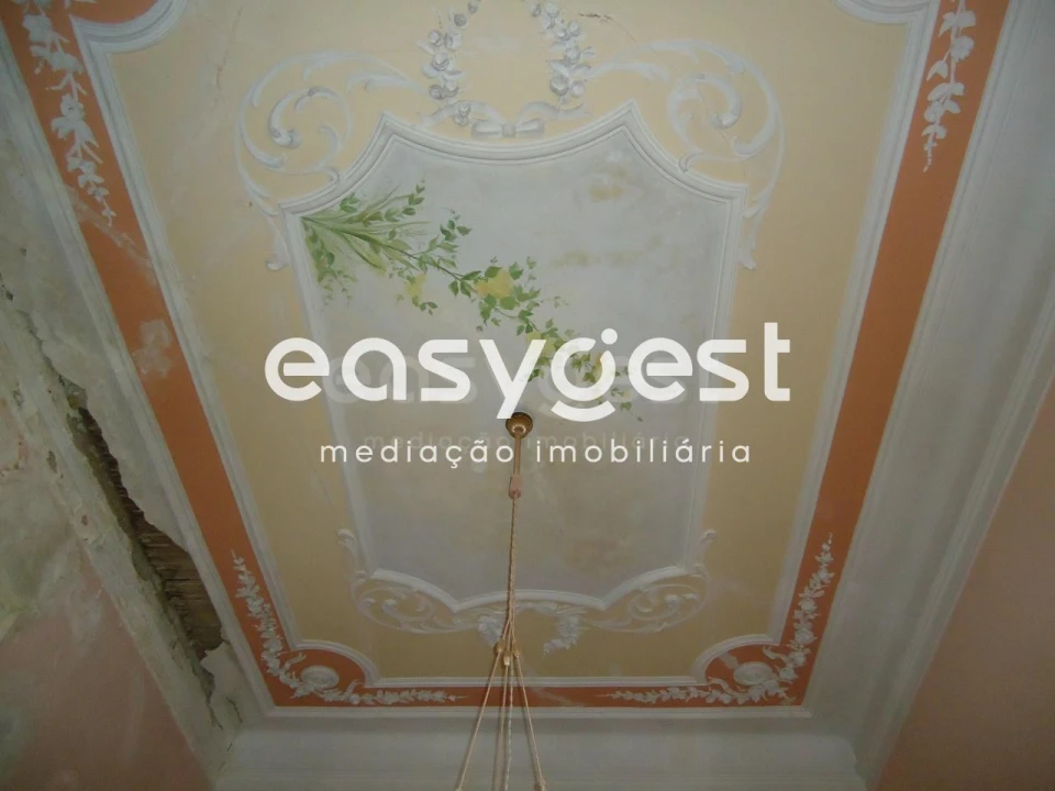 Moradia T19 para Venda em Tortosendo Foto 10