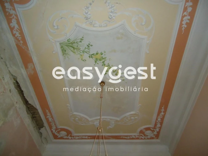 Moradia T19 para Venda em Tortosendo Foto 10