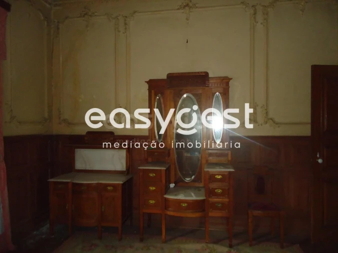 Moradia T19 para Venda em Tortosendo Foto 21