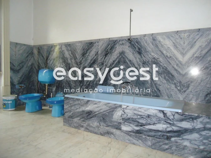 Moradia T19 para Venda em Tortosendo Foto 23