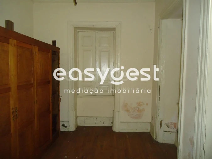 Moradia T19 para Venda em Tortosendo Foto 34