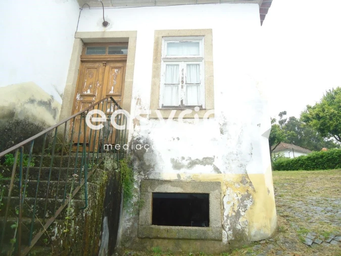 Moradia T19 para Venda em Tortosendo Foto 48