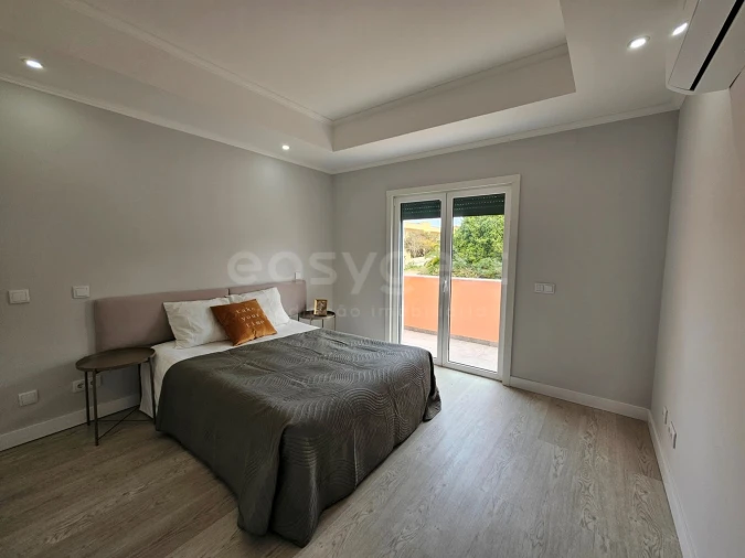 Apartamento T3 para Venda em Estômbar e Parchal Foto 16