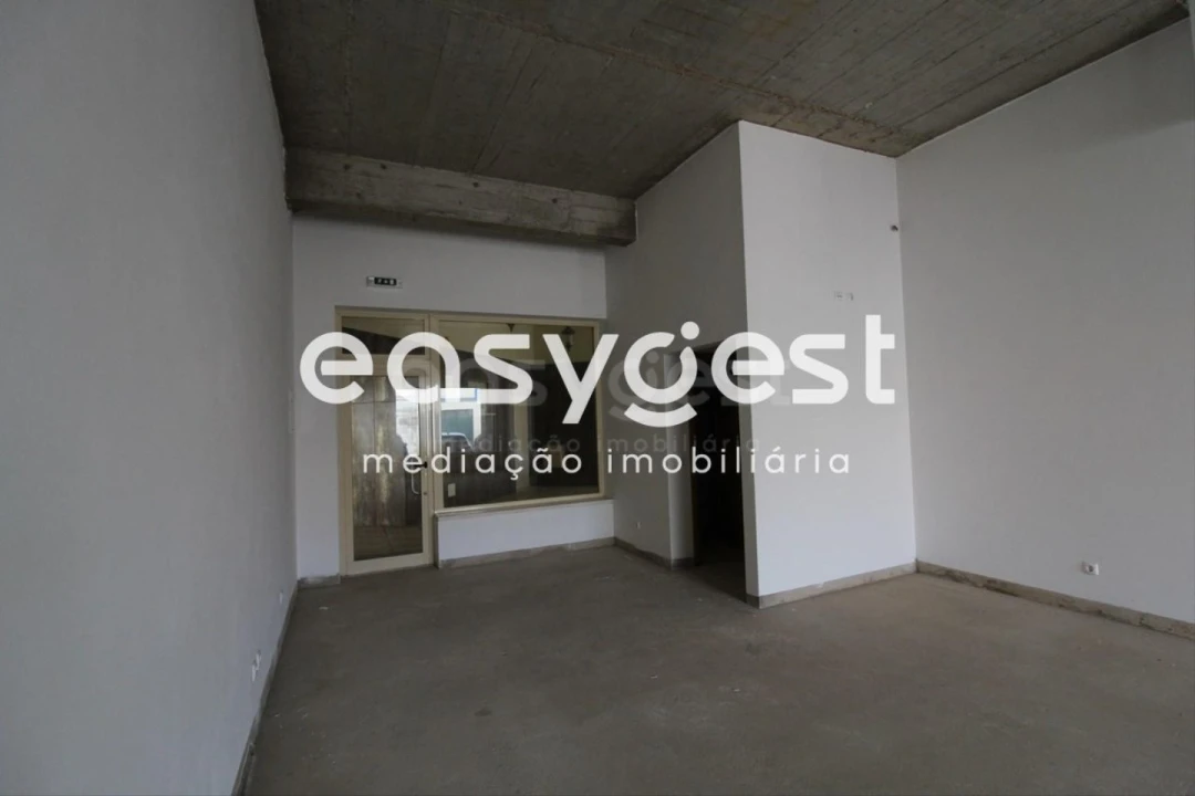 Loja para Venda em Ferragudo Foto 4