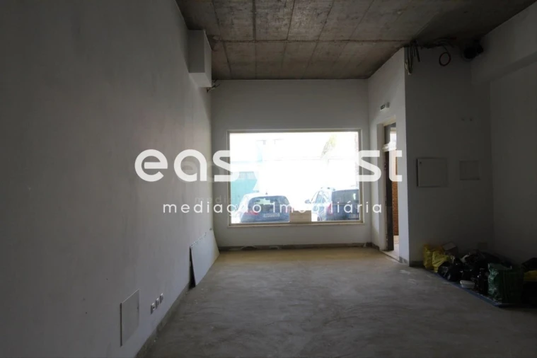 Loja para Venda em Ferragudo Foto 2