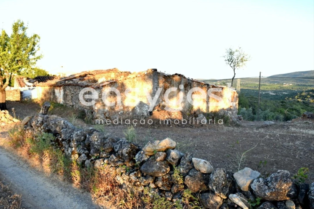 Moradia T4 para Venda em Santa Catarina da Fonte do Bispo Foto 8