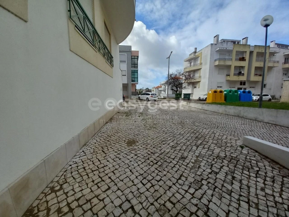 Armazém para Venda em Charneca de Caparica e Sobreda Foto 7