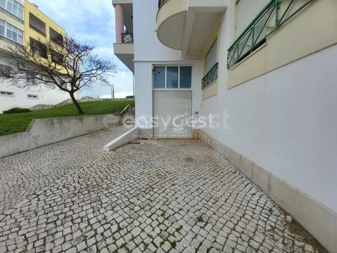 Armazém para Venda em Charneca de Caparica e Sobreda Foto 8