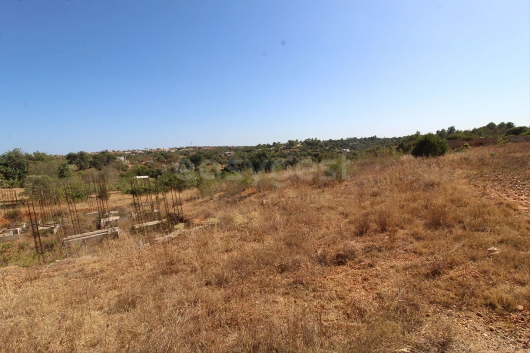 Terreno para Venda em Estômbar e Parchal Foto 16