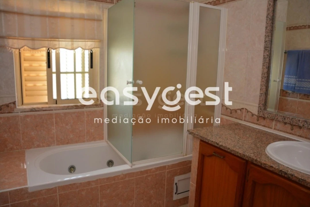 Moradia T10 para Venda em Albufeira e Olhos de Água Foto 29
