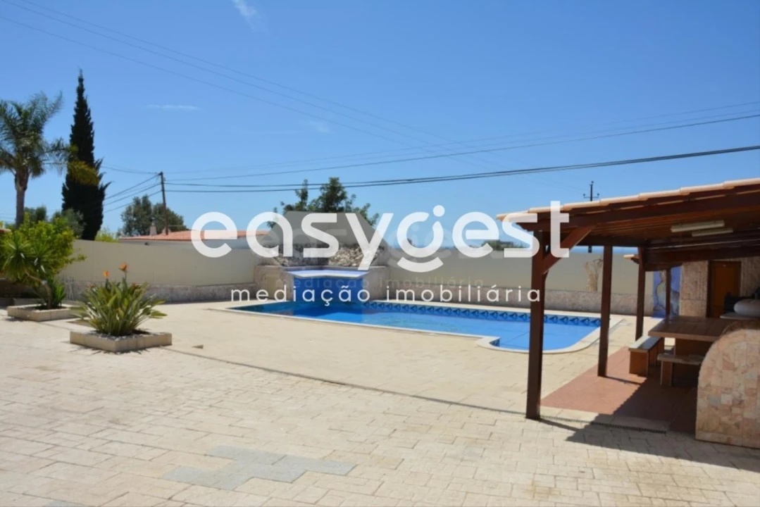 Moradia T10 para Venda em Albufeira e Olhos de Água Foto 38