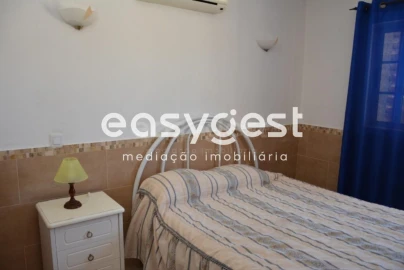 Moradia T10 para Venda em Albufeira e Olhos de Água