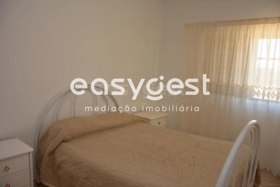 Moradia T10 para Venda em Albufeira e Olhos de Água