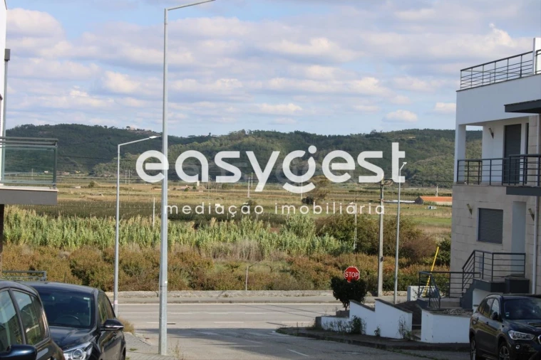 Terreno para Venda em Famalicão Foto 2