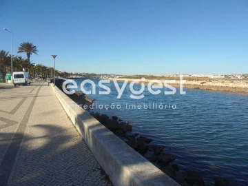 Terreno para Venda em Lagos (São Sebastião e Santa Maria)