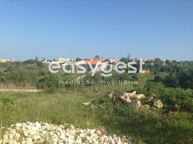 Terreno para Venda em Lagos (São Sebastião e Santa Maria) Foto 2