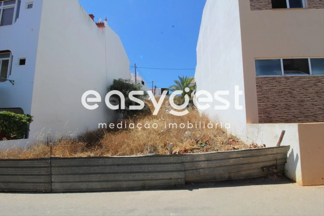 Terreno para Venda em Estômbar e Parchal Foto 1