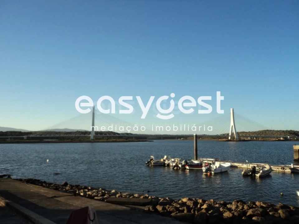 Terreno para Venda em Estômbar e Parchal Foto 2