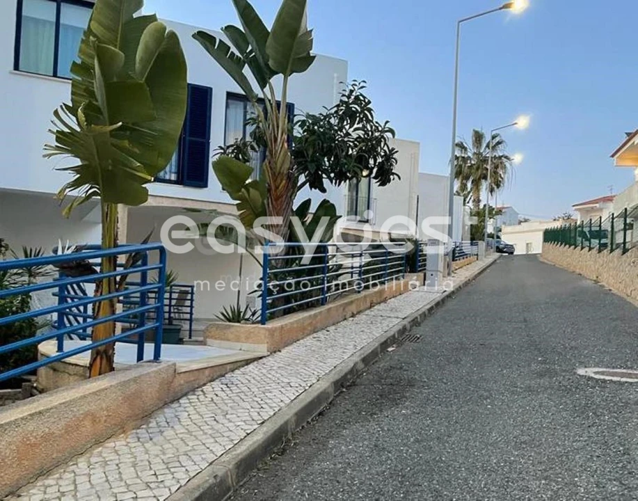 Moradia T3 para Venda em Albufeira e Olhos de Água Foto 3