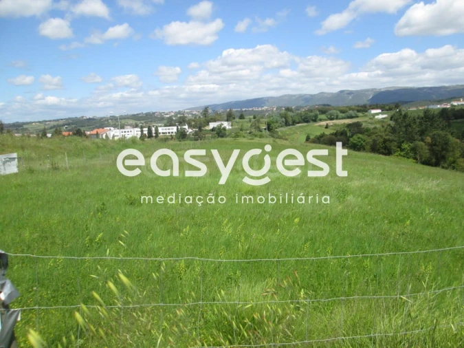 Terreno para Venda em Alcobaça e Vestiaria Foto 3