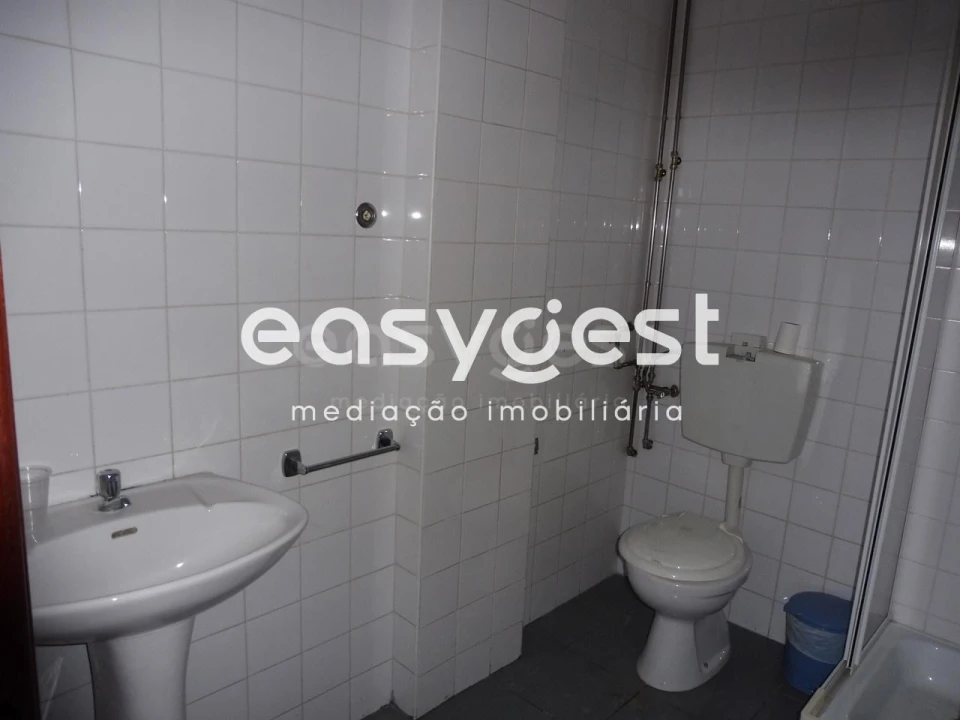 Loja para Venda em Marinha Grande Foto 10