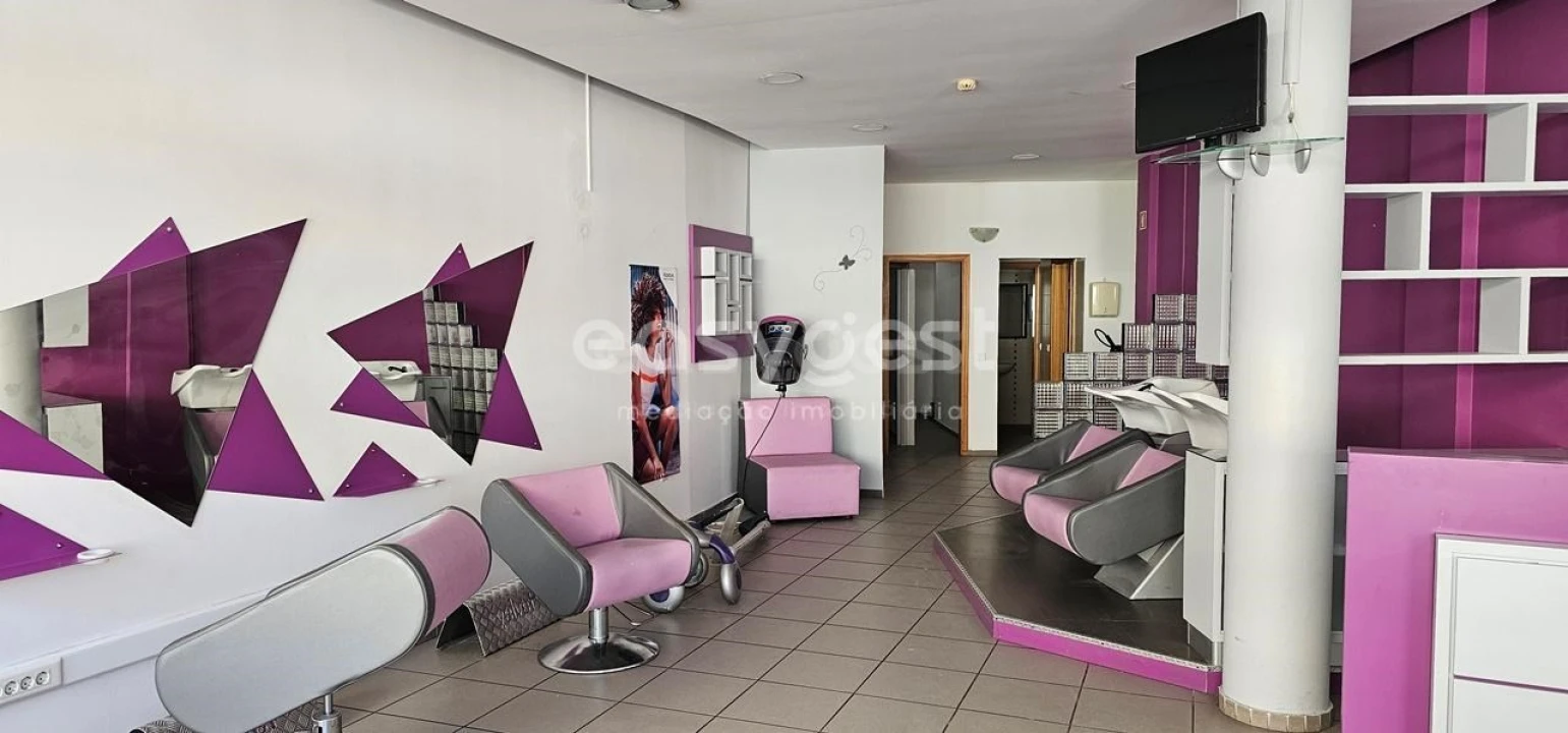 Loja para Venda em Marinha Grande Foto 2