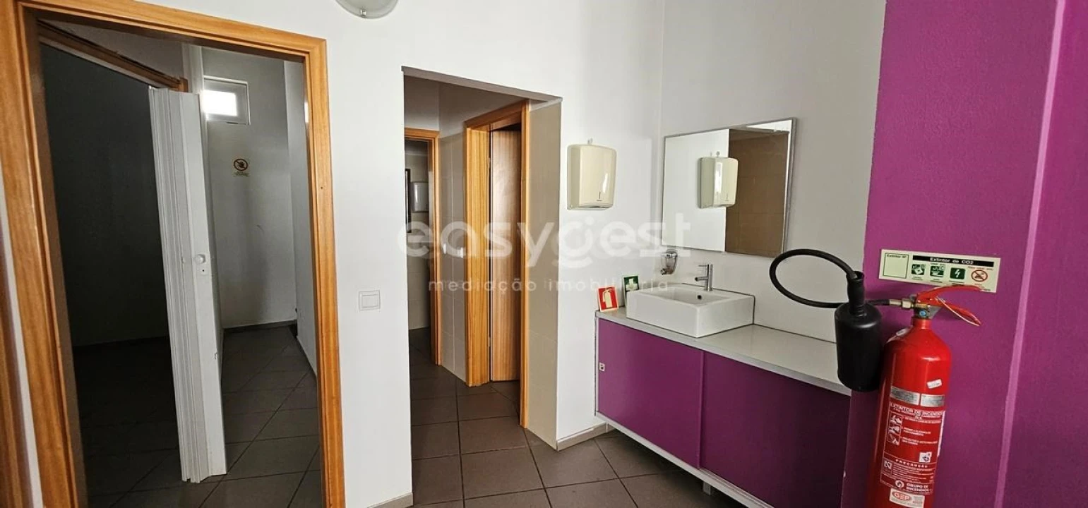 Loja para Venda em Marinha Grande Foto 7