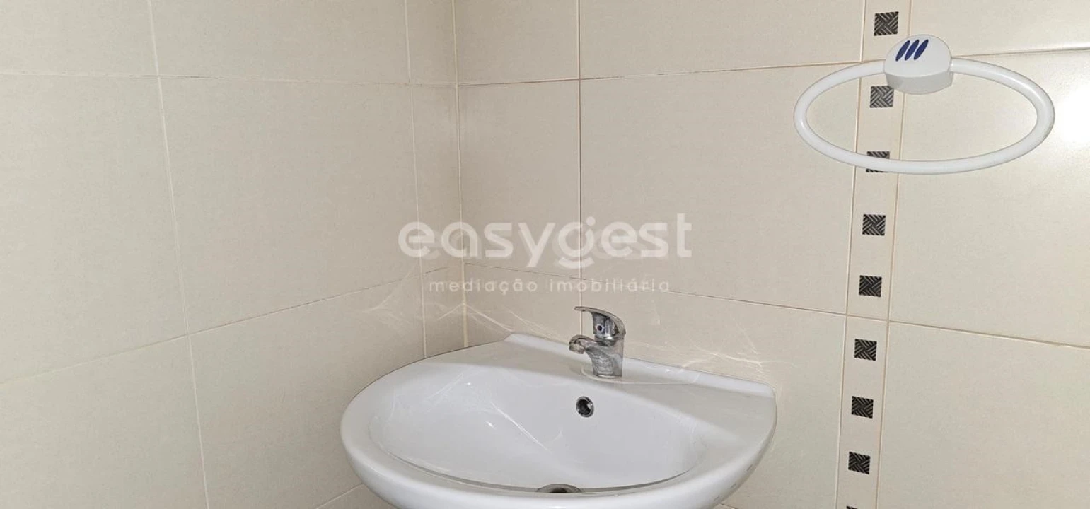 Loja para Venda em Marinha Grande Foto 24