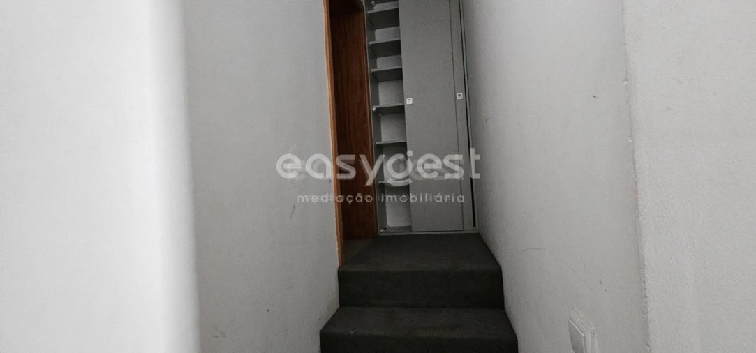 Loja para Venda em Marinha Grande Foto 19