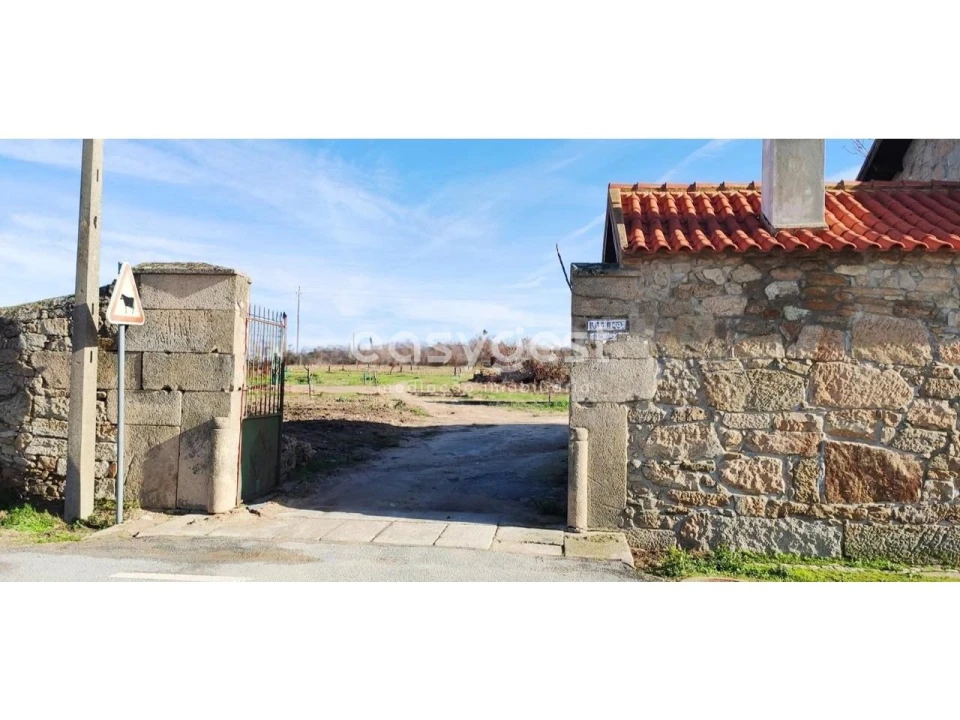 Moradia T11 para Venda em Escalhão Foto 20