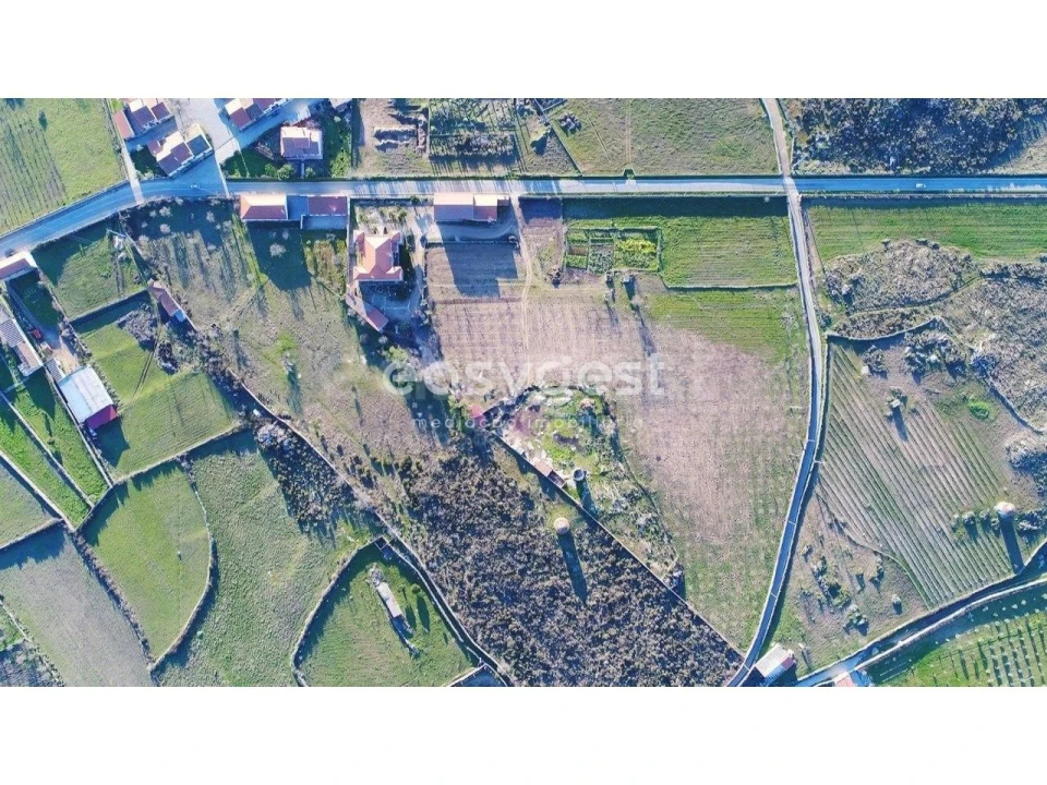 Moradia T11 para Venda em Escalhão Foto 37