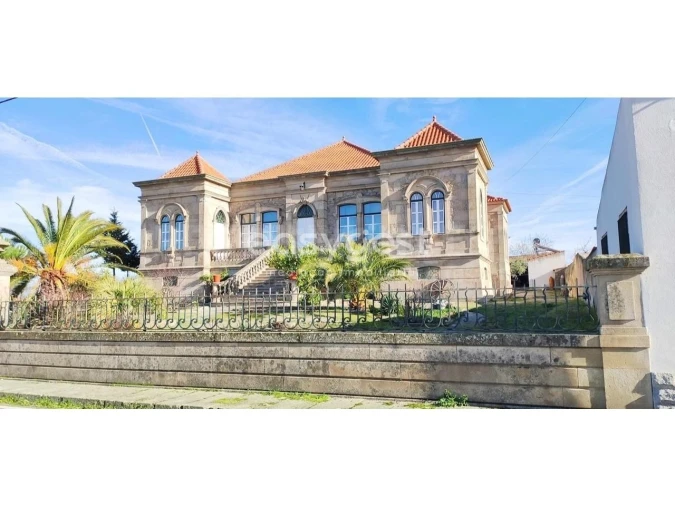 Moradia T11 para Venda em Escalhão Foto 1